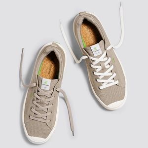 Cariuma IBI Low Knit Sneaker Sz 7